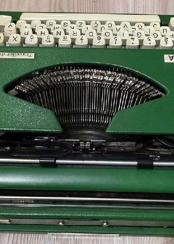 Olympia traveller de luxe daktilo - Görsel 4