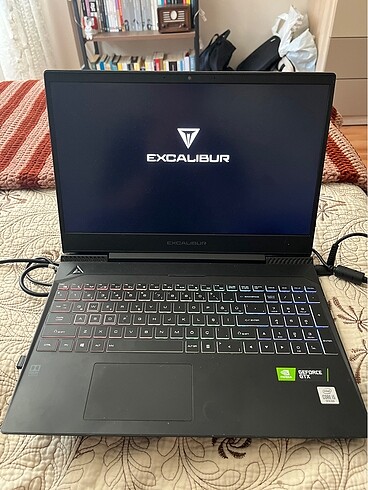 Beden Renk Excalibur G770