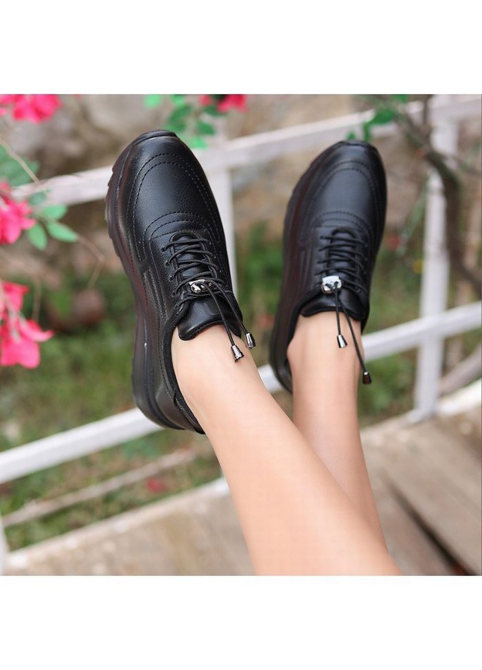 Romy Siyah Cilt Bağcıklı Spor Ayakkabı - Görsel 3