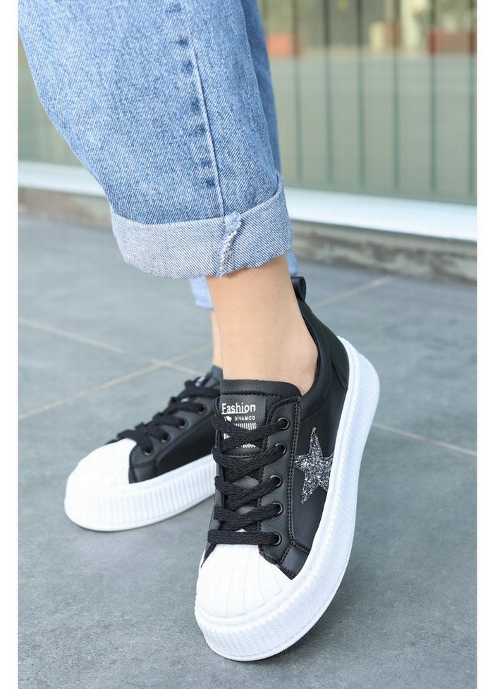 Piata Siyah Cilt Beyaz Tabanlı Bağcıklı Spor Ayakkabı - Görsel 4