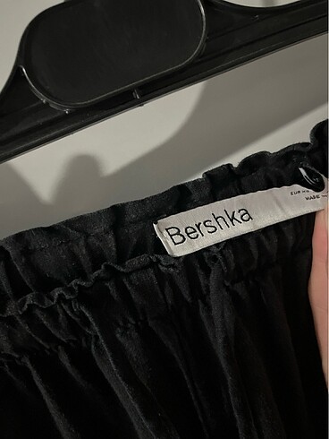 s Beden SİYAH KETEN PANTOLON BERSHKA