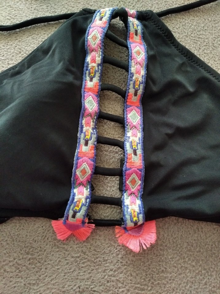 Püsküllü Bohem Tarzı Kadın Bikini Üstü - Görsel 2