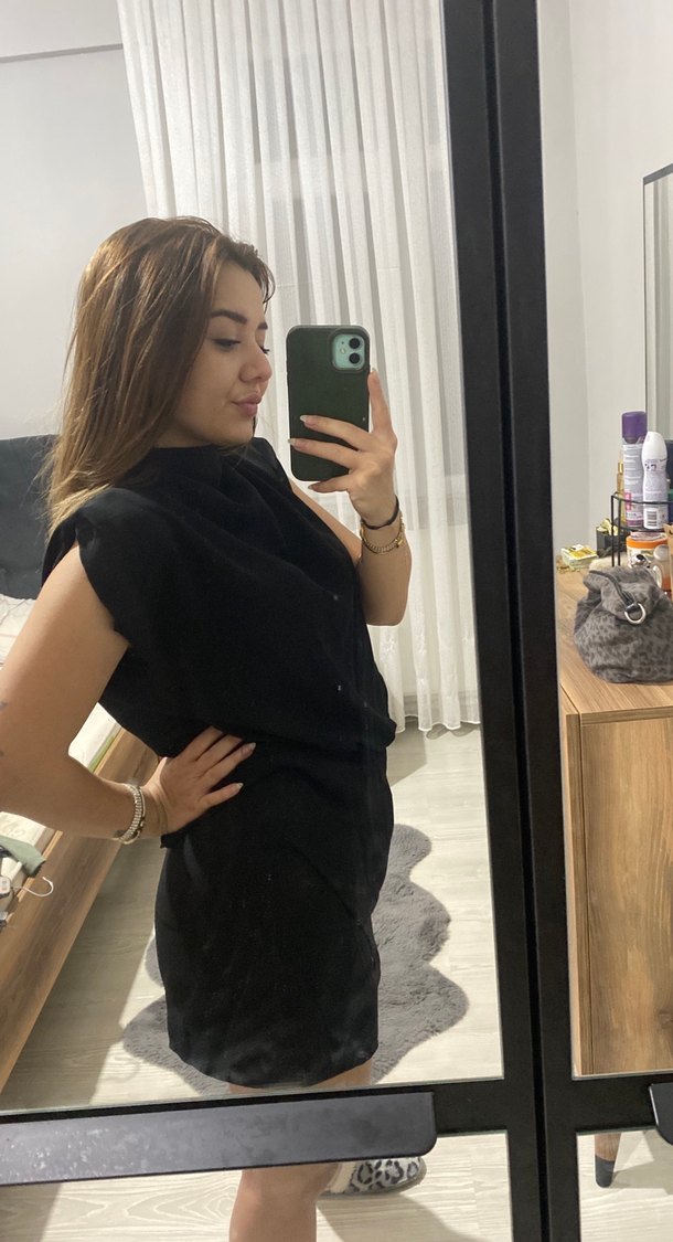 Siyah Mini Yüksek Yakalı Kadın Tulum - Görsel 3