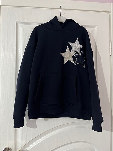 Yıldızlı sweatshirt