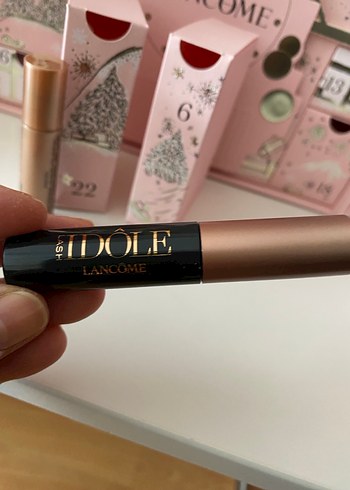 Lancôme İdôle Siyah Maskara iki farklı çeşit - Görsel 3