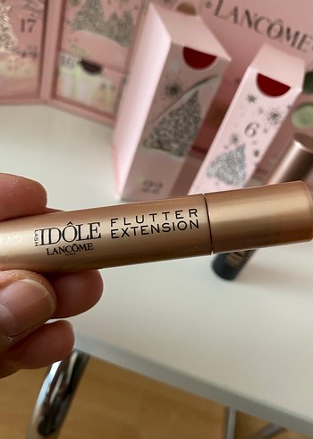 Lancôme İdôle Siyah Maskara iki farklı çeşit - Görsel 2