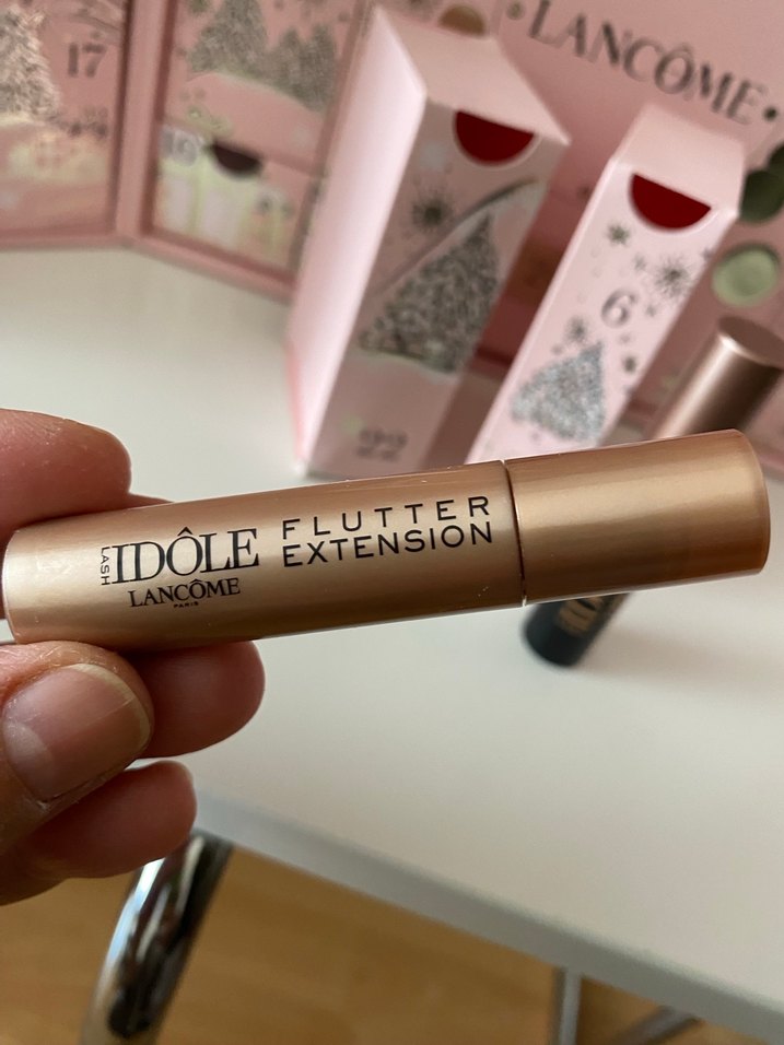 Lancôme İdôle Siyah Maskara iki farklı çeşit - Görsel 2