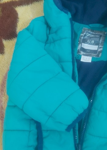 Mavi Kapüşonlu Erkek Çocuk Mont - Görsel 2