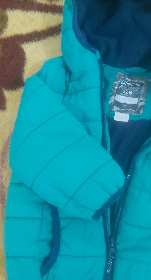 Mavi Kapüşonlu Erkek Çocuk Mont - Görsel 2