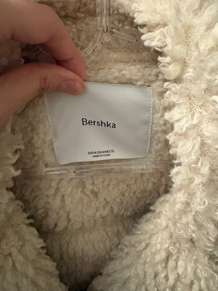 Bershka kadın kaban - Görsel 3