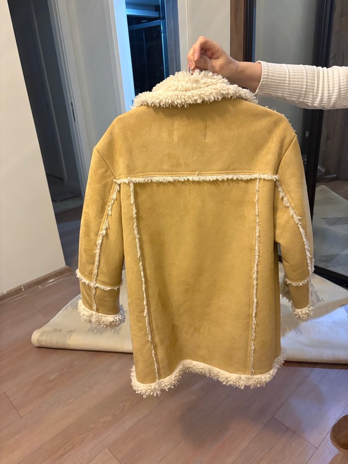 Bershka kadın kaban - Görsel 2