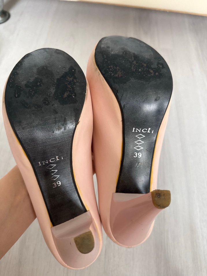 Pembe Fiyonklu Topuklu Ayakkabı - Görsel 4