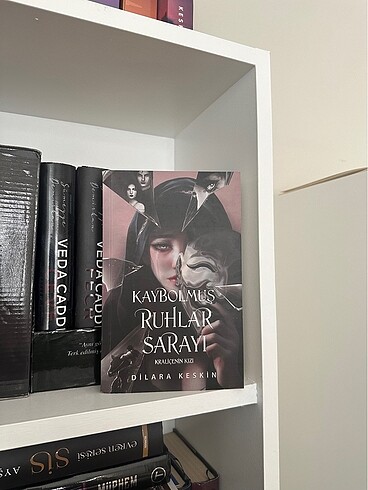 Kaybolmuş Ruhlar Sarayı 1 Karton Kapak