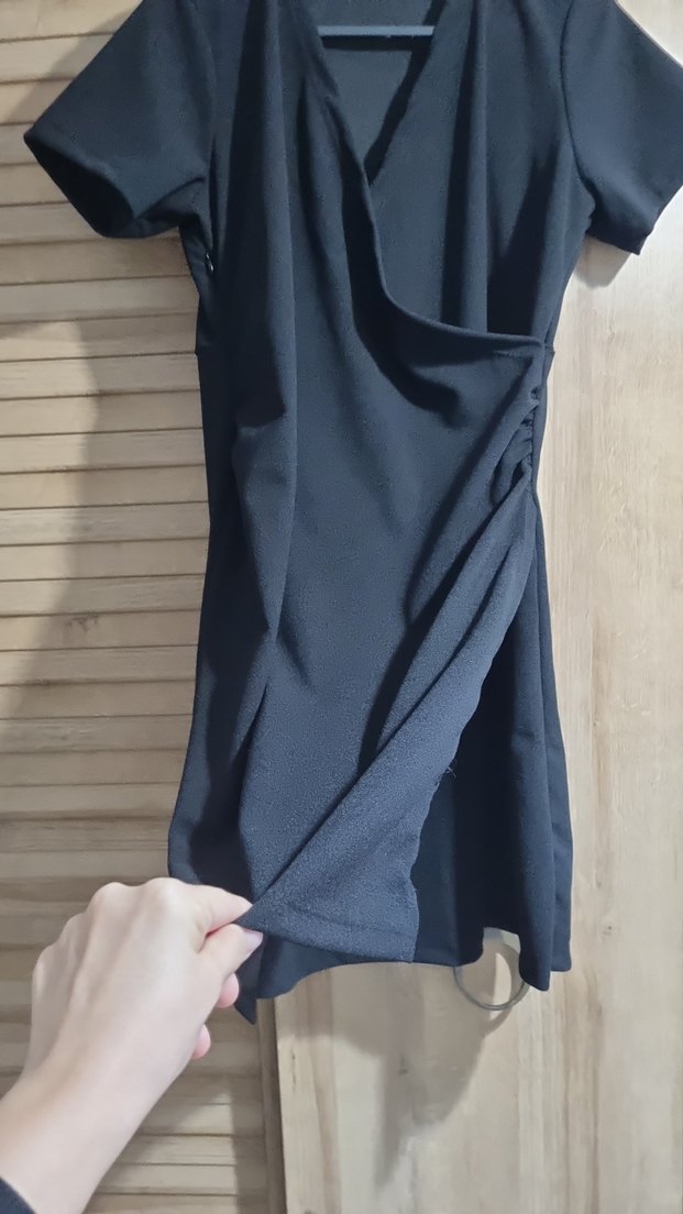 V Yaka Siyah Midi Hamile Elbisesi - Görsel 2