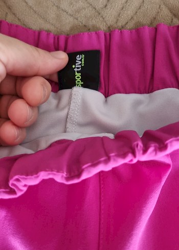 Pembe Drapeli Rahat Kadın Deniz Şortu - Görsel 3