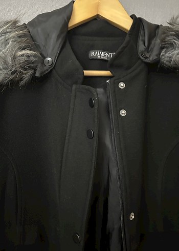 Kadın Siyah Uzun Düğmeli Kaban - Görsel 3