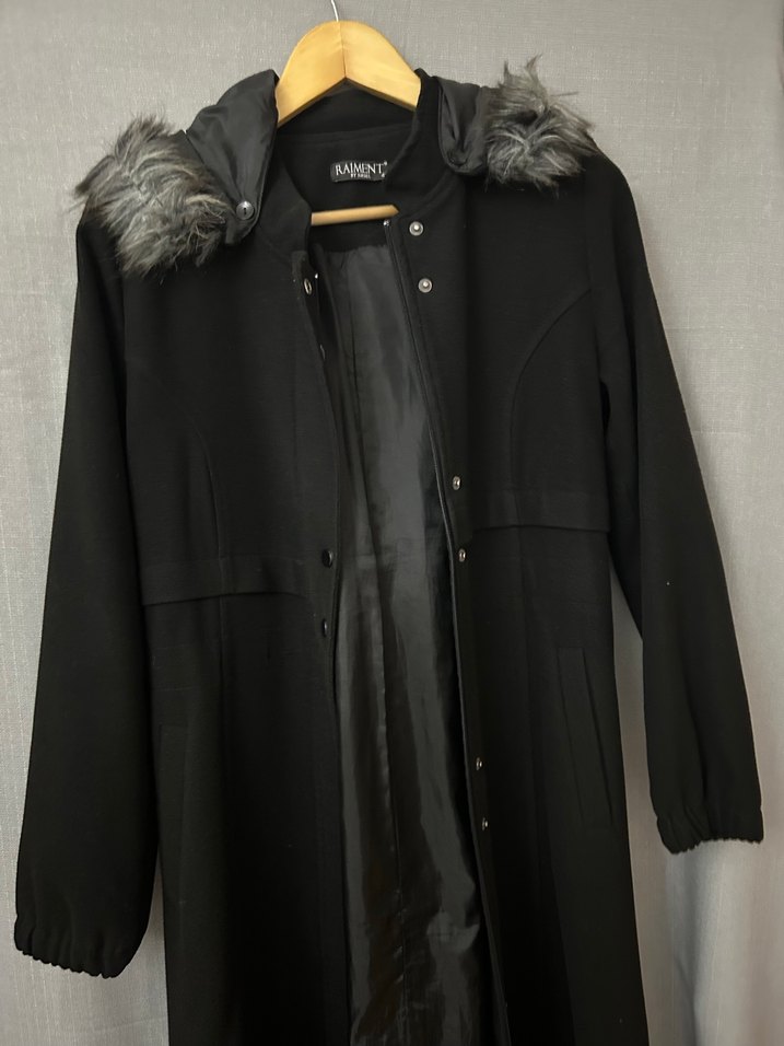 Kadın Siyah Uzun Düğmeli Kaban - Görsel 2