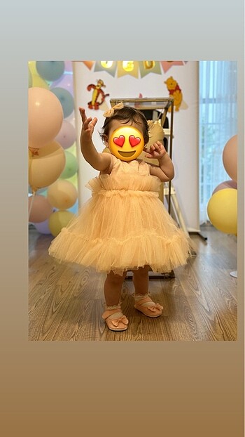 Bebek elbisesi