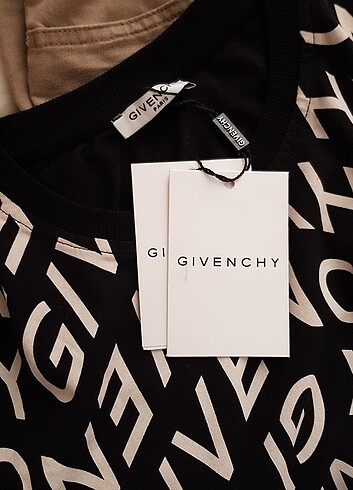 Givenchy Tshirt