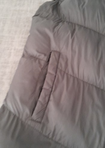 Gri Kapüşonlu Fermuarlı Kadın Yelek - Görsel 4