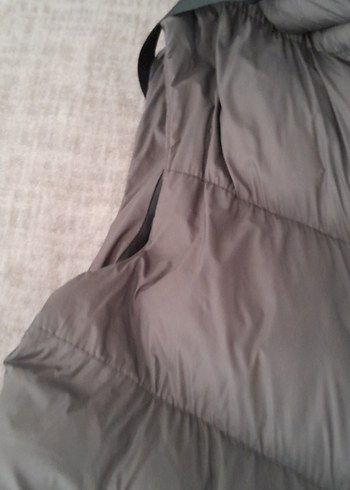 Gri Kapüşonlu Fermuarlı Kadın Yelek - Görsel 3