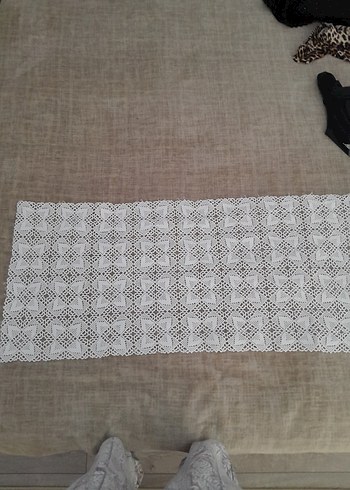 El Yapımı Beyaz Dantel Örtü - Görsel 2