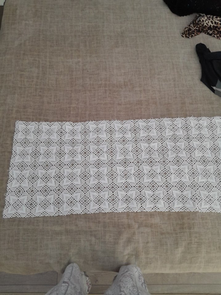 El Yapımı Beyaz Dantel Örtü - Görsel 2
