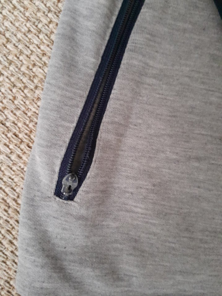 Mor ve Gri Kapüşonlu Fermuarlı Kadın Eşofman Üstü - Görsel 3