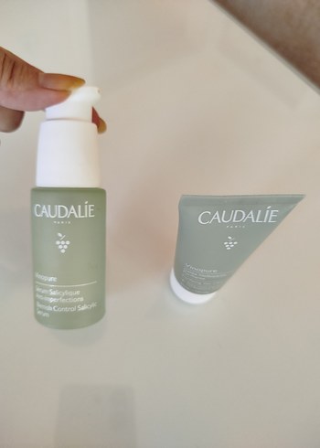 Caudalie akne ve akne lekeleri salisilik serum ve yıkama jeli - Görsel 3