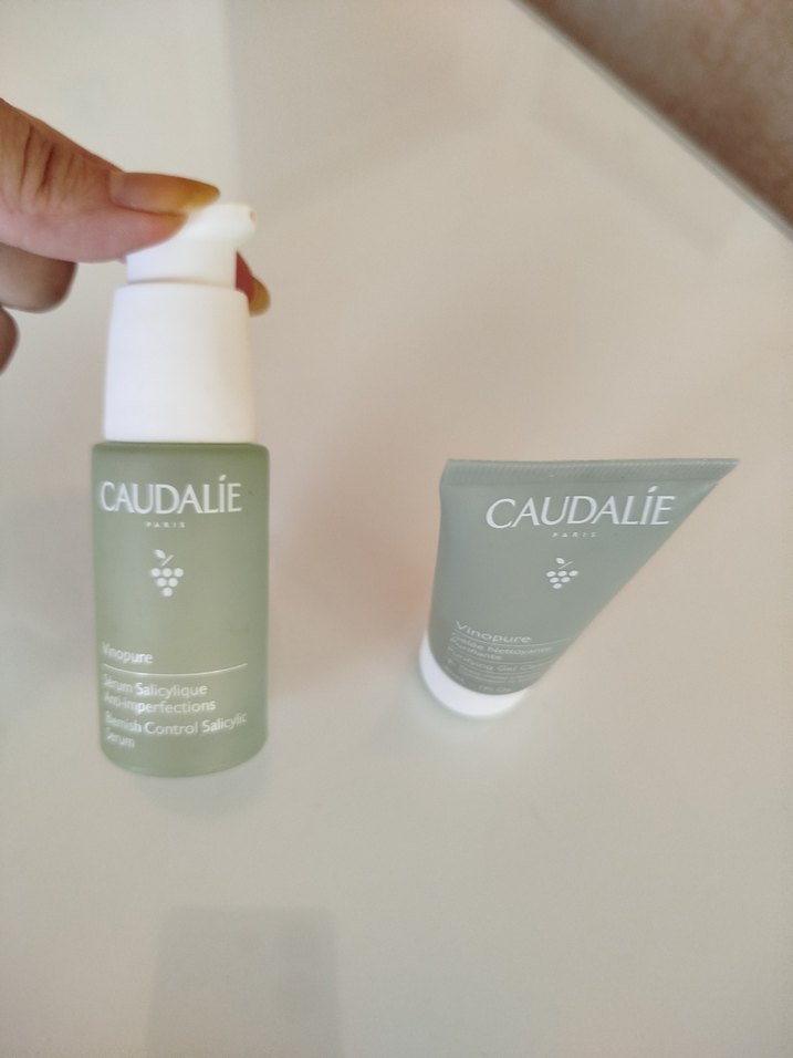 Caudalie akne ve akne lekeleri salisilik serum ve yıkama jeli - Görsel 3