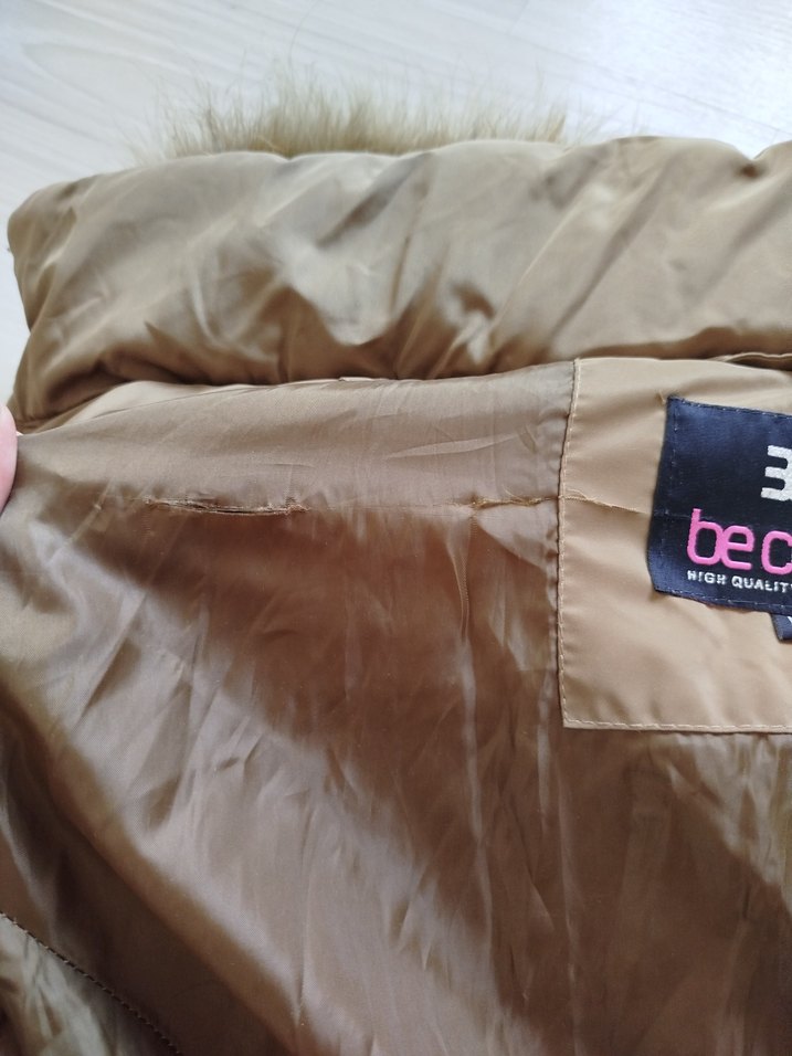 Kürklü Kapüşonlu Bej Kadın Kışlık Mont - Görsel 5