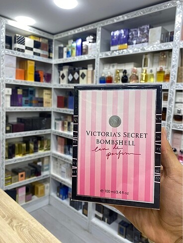 Beden Victoria secret bombshell