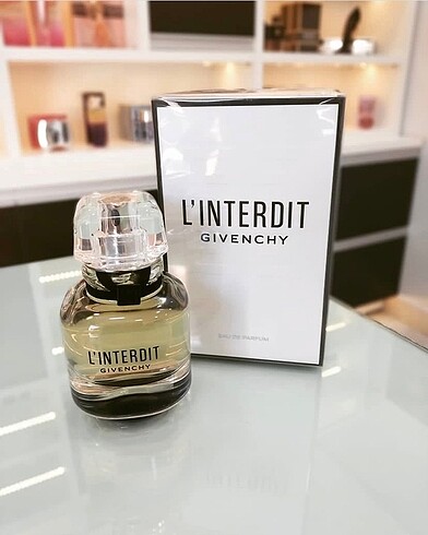 Linterdit givenchy