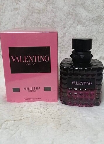 Valentino Born in Roma intense