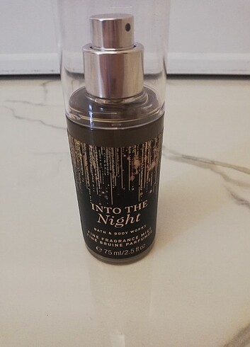 Bath and body works into the night vücut Spreyi 