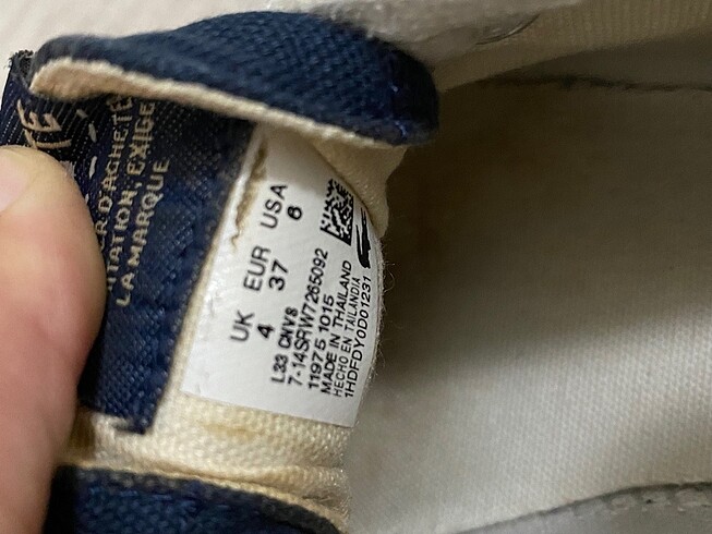 37 Beden lacivert Renk Lacoste ayakkabı