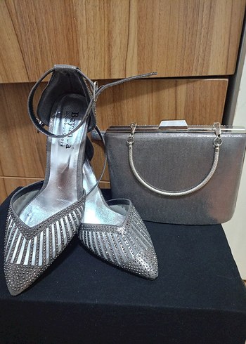 Gri Metal Tokalı Yüksek Topuklu Kadın Abiye Ayakkabı - Görsel 12