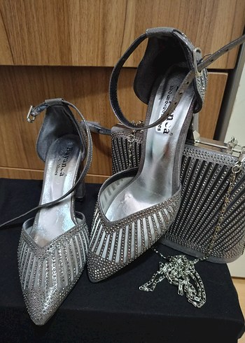 Gri Metal Tokalı Yüksek Topuklu Kadın Abiye Ayakkabı - Görsel 6