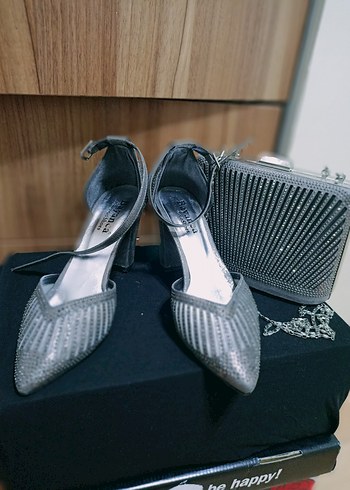 Gri Metal Tokalı Yüksek Topuklu Kadın Abiye Ayakkabı - Görsel 14