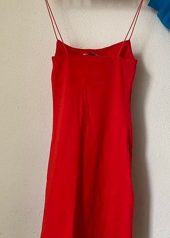 Kırmızı İpek Görünümlü Zara Askılı Mini Elbise - Görsel 2
