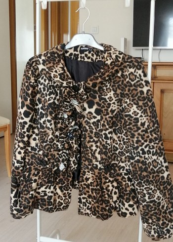 Leopar Desenli Kadın Midi Kaban