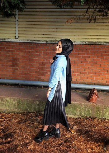 Mavi Örgü Boğazlı Kadın Kazak - Görsel 2