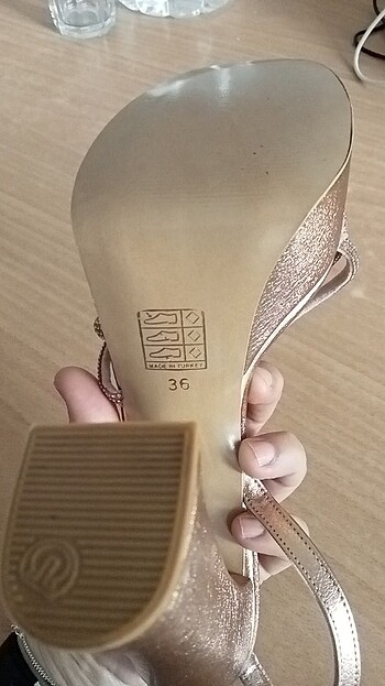36,5 Beden SIFIR ETİKETİ ÜSTÜNDE Bayan Gold Platform Abiye Ayakkabı sıfır