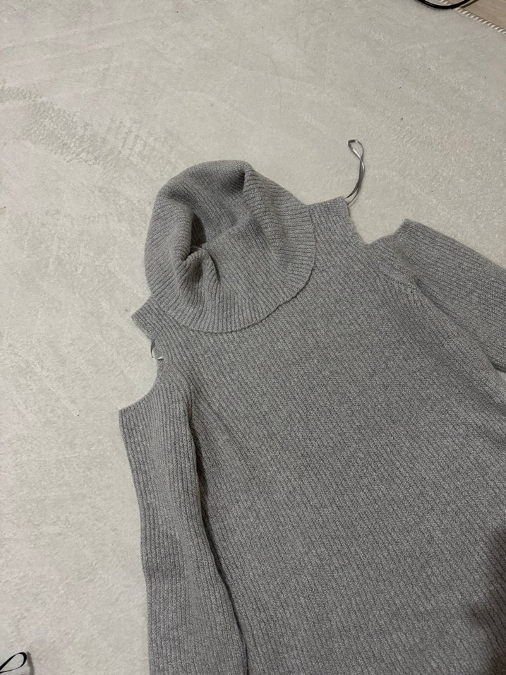 Gri Kadın Triko Boğazlı Kazak - Görsel 3