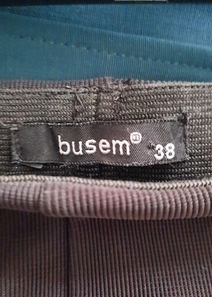 siyah pileli etek - Görsel 2