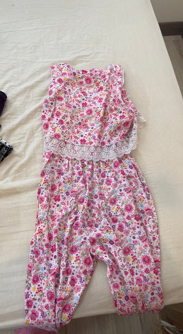 Dantel Detaylı Pembe Çiçekli Hamile Tulum - Görsel 3