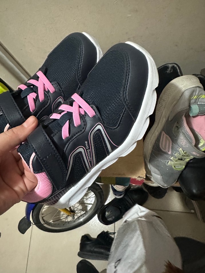 Kız Çocuk Siyah Pembe Spor Ayakkabı - Görsel 2