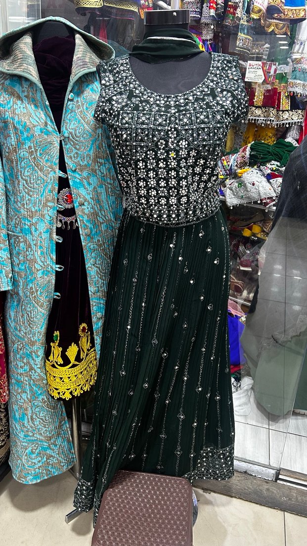 Hint kıyafeti - Görsel 2