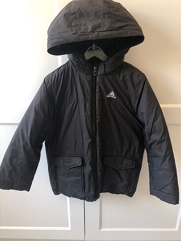 Adidas kaz tüylu mont