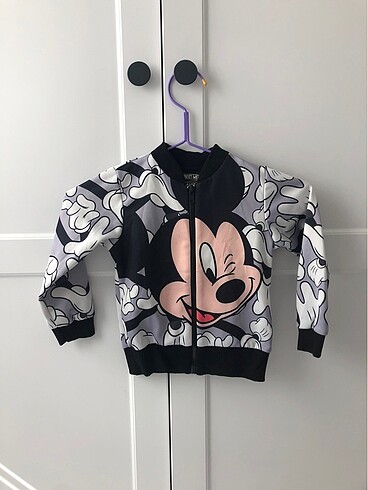 Mickey mouse sweatshirt
